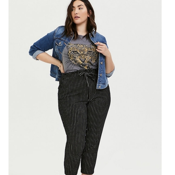 NEW Torrid Womens Distressed Leopard Tee - Picture 2 of 12